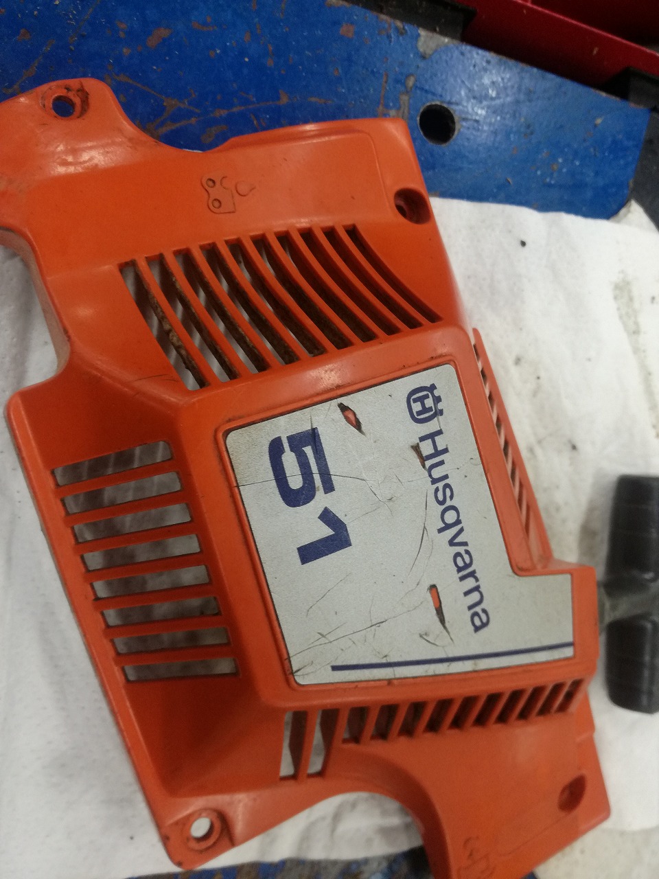 チェンソー】Husqvarna 51の整備中です ｜修理ブログ｜プラウ PLOW