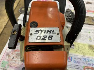 STIHL 026 エンジンかかるけど吹け上がりが悪い。故障診断 ｜修理ブログ｜プラウ PLOW