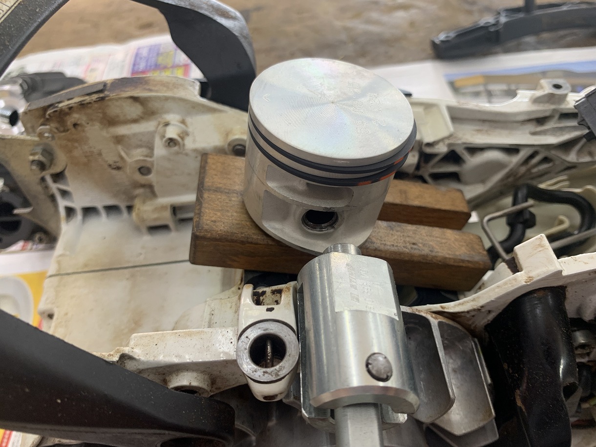 STIHL MS261C-M ピストン、シリンダーが入荷しました。 |修理 STIHL MS261C-M ピストン、シリンダーが入荷しました。 |修理