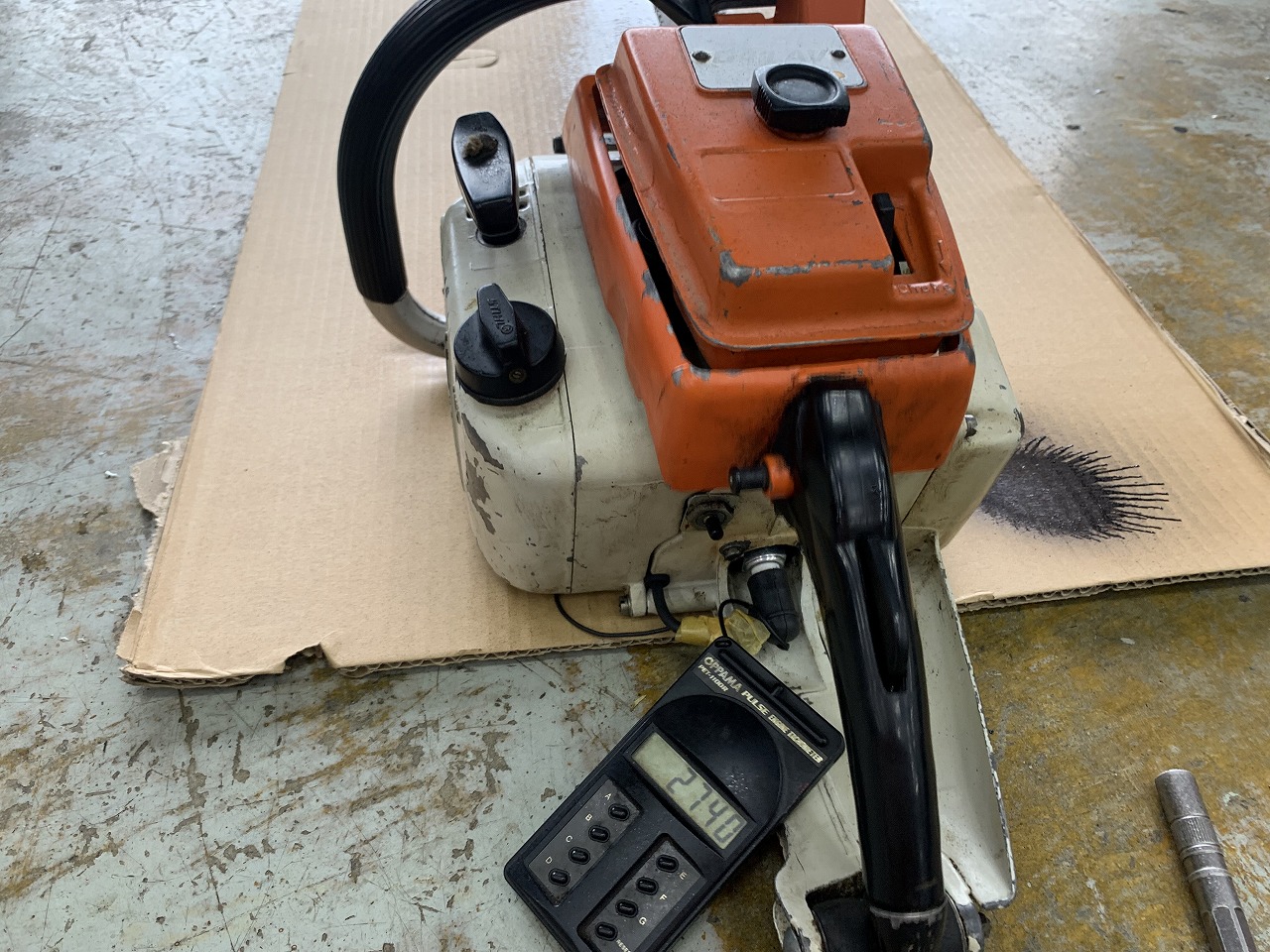 STIHL 041AVQ-1 キャブレター調整中 ｜修理ブログ｜プラウ PLOW