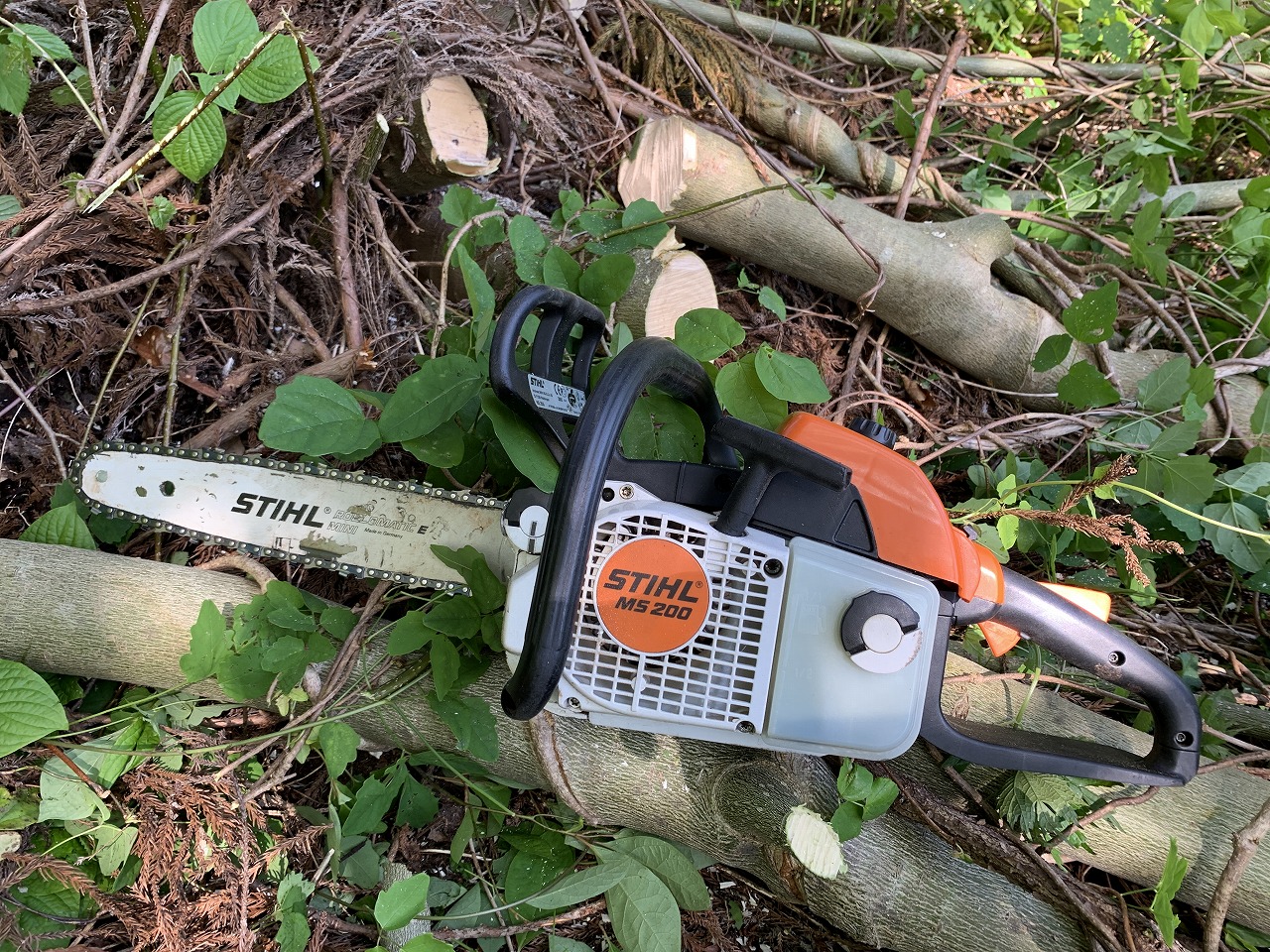 鳥取発 STIHL エンジンチェーンソー MS200 不動 STIHL スチール 鳥取発 STIHL エンジンチェーンソー MS200 不動 STIHL スチール