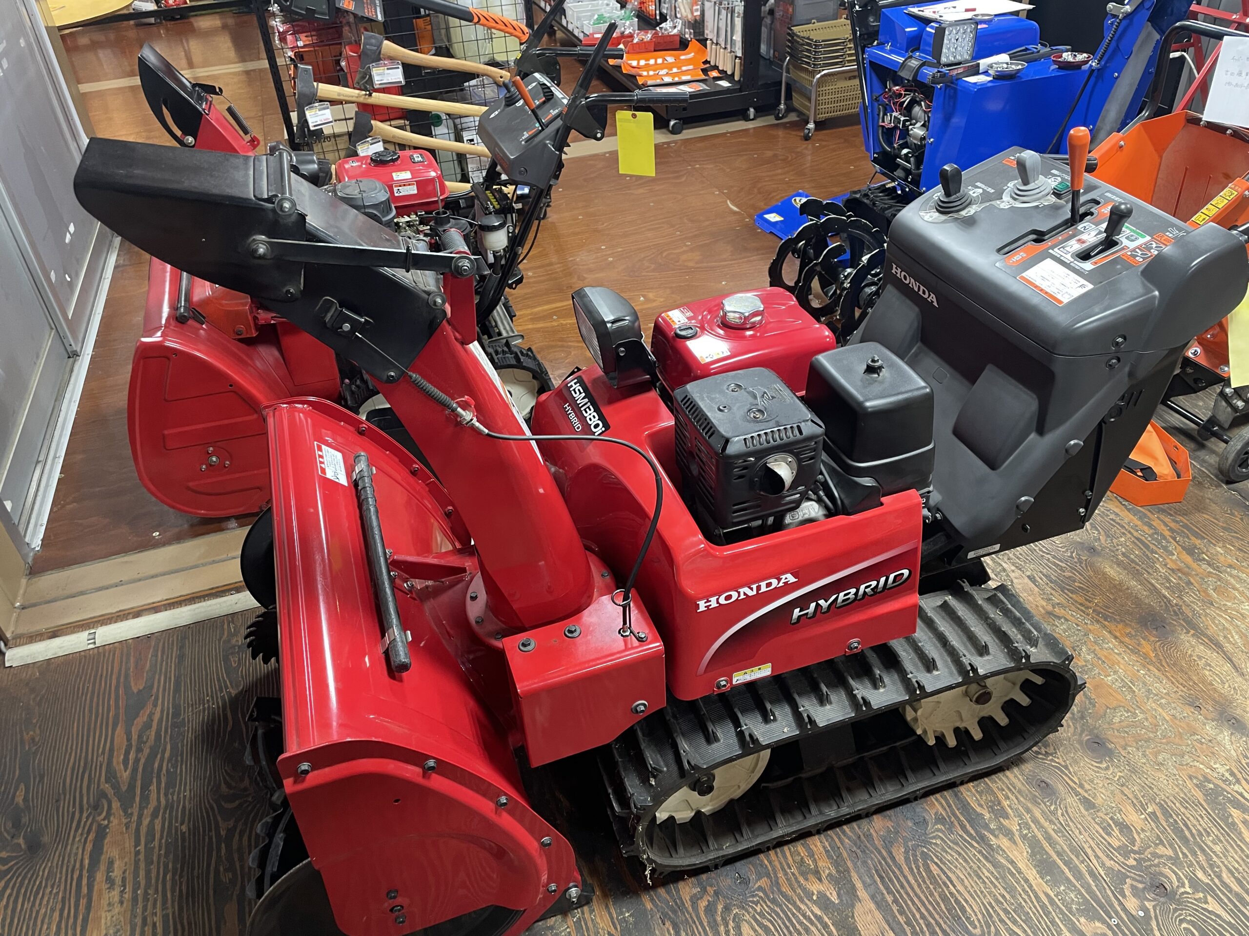 ホンダ除雪機 HSM1380i ベルト交換 ｜修理ブログ｜プラウ PLOW